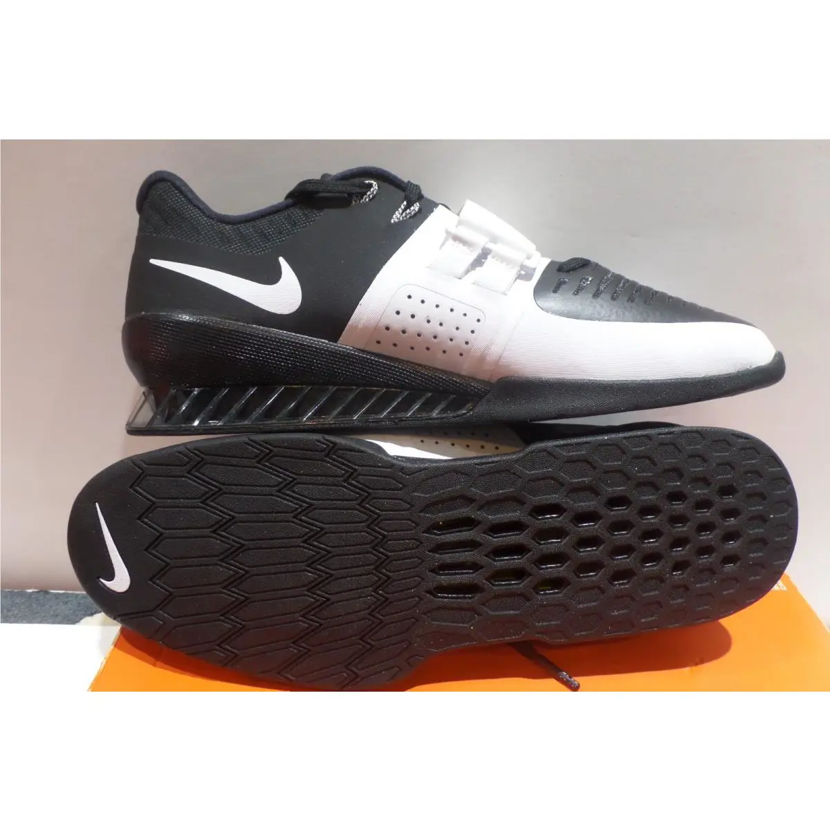 Nike shoes - 878557-001 - 878557-001 - Black/White 9