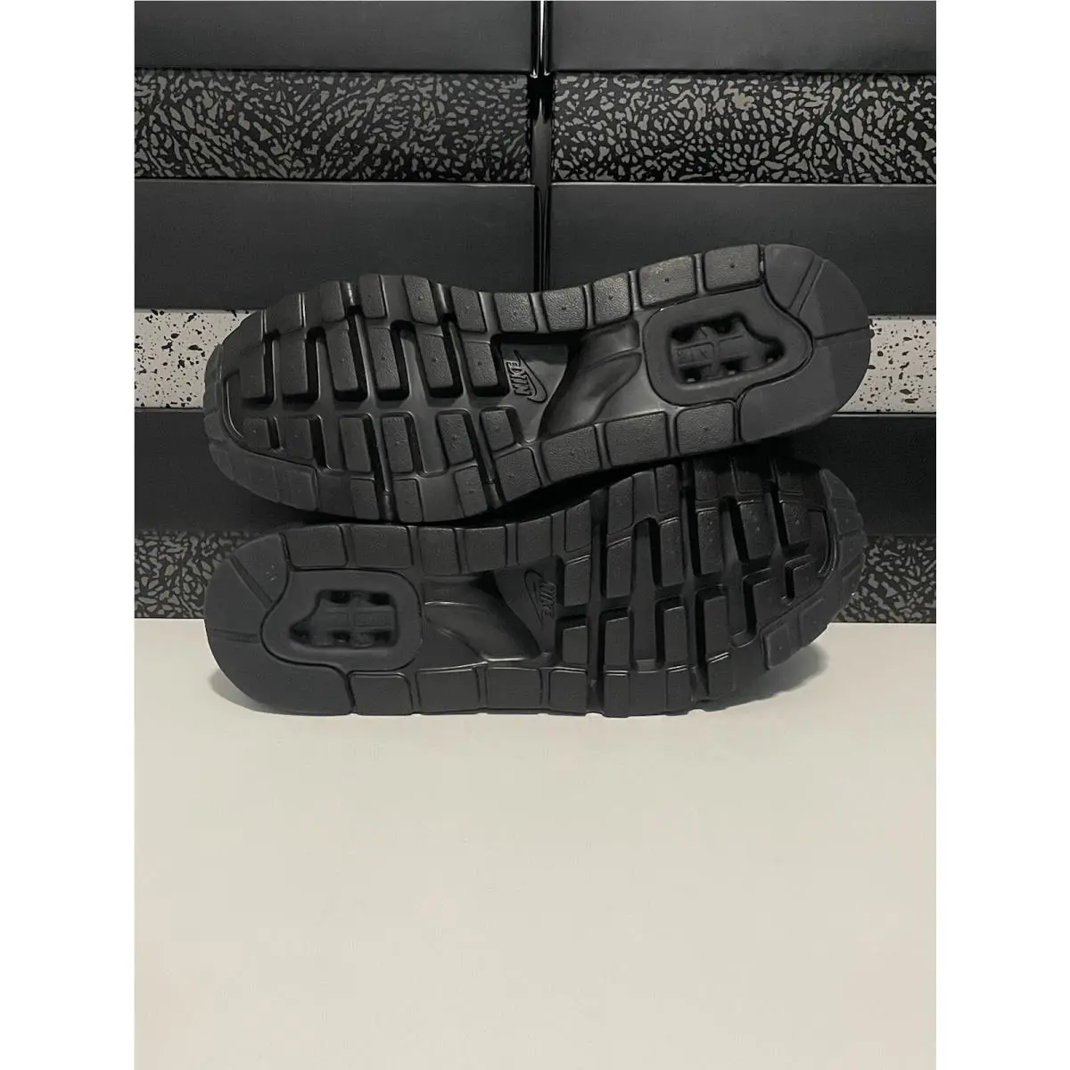 Nike shoes - Nike Air Max 1 Ultra Flyknit - 856958-001 - Black/Black-Anthracite (UPC: 0823229045139) 4