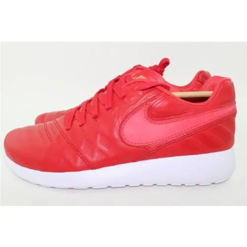 Nike shoes - University Red/University Red/Metallic Gold (UPC: 886912817062) 0