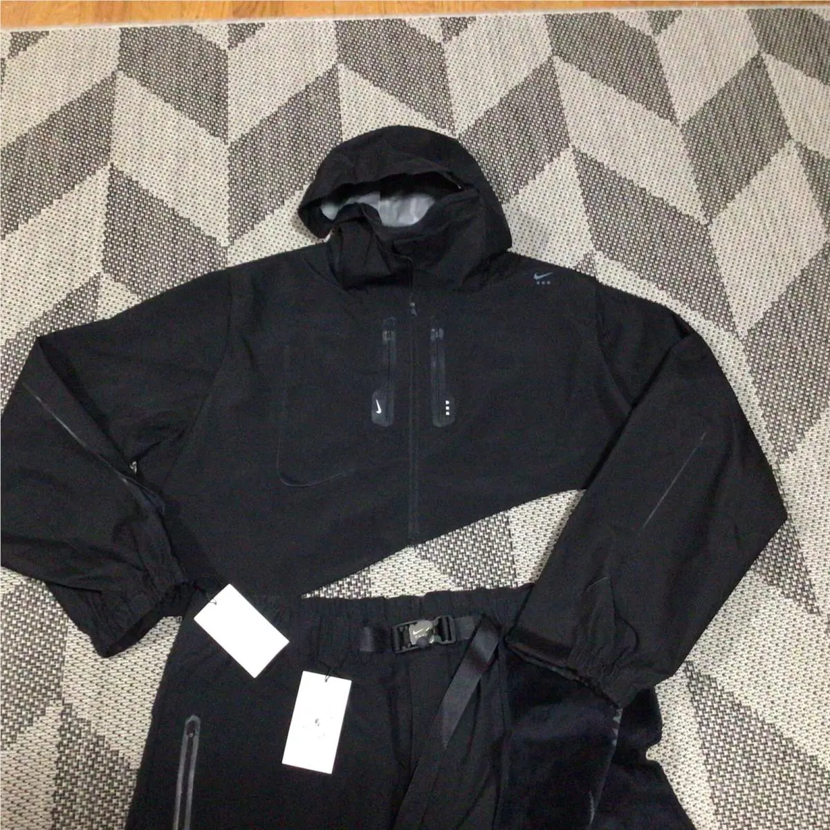 Nike clothing - Black 1
