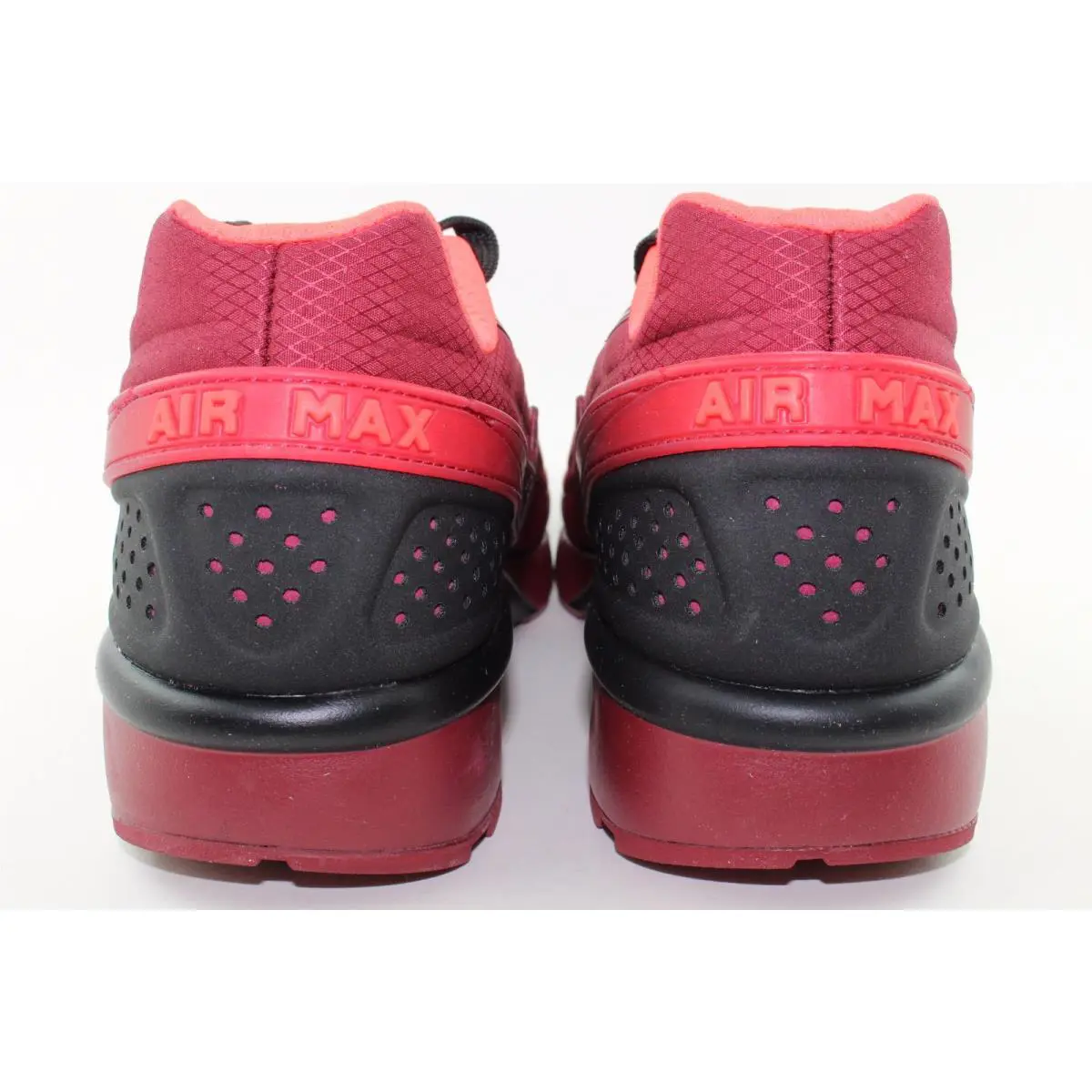 Nike shoes - Team Red, Team Red (UPC: 666003939909) 2