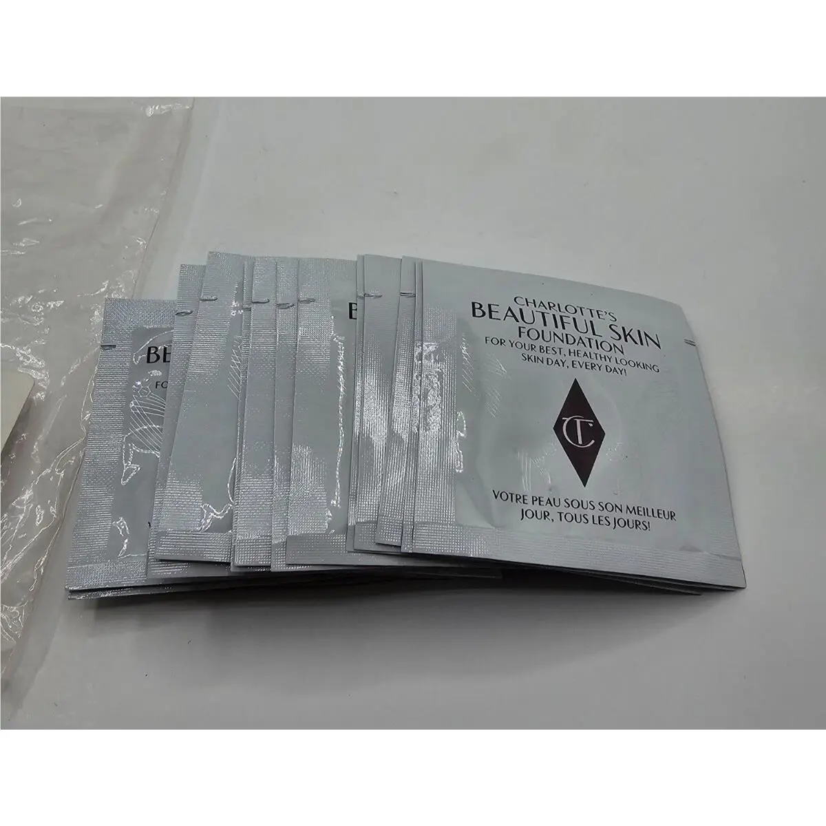 Qty 25 Charlotte Tilbury 10 Warm Beautiful Skin Foundation Sachet Sample 1ml