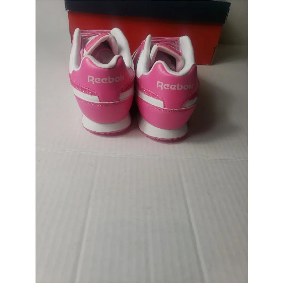 Reebok shoes - Reebok Royal Classic Jogger 3.0 - Pink And white 3