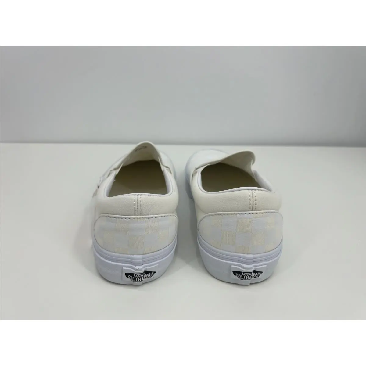 Vans shoes - VANS Classics - Classics - VN000EYEX1L - White 1