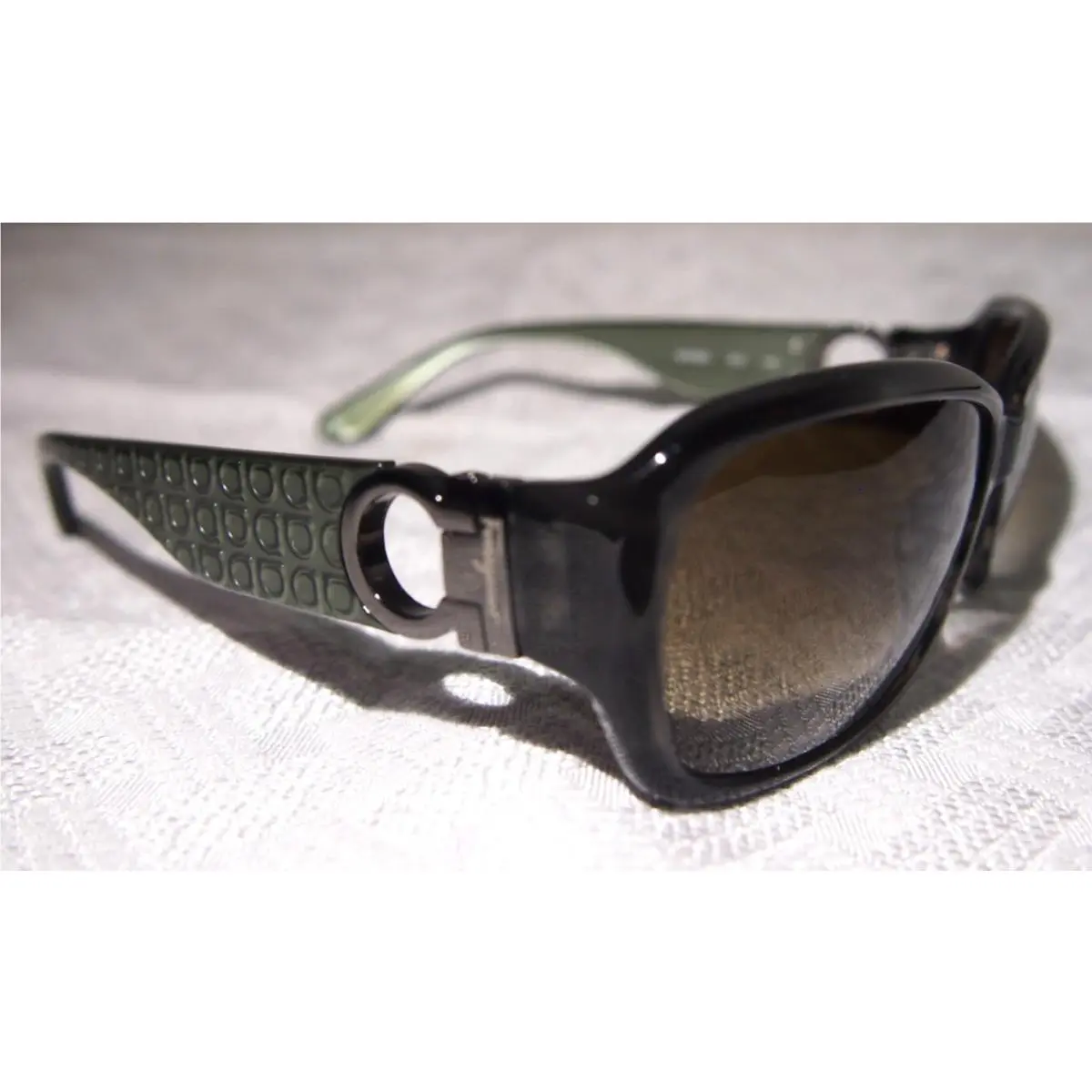 Salvatore Ferragamo Dark Grey Striped Designer Sunglasses-made In Italy-nwt