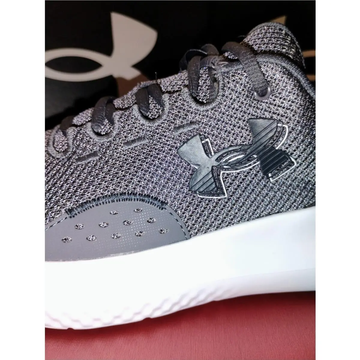 Under Armour shoes - Under Armour Surge - Surge - MKAIRLK1 - White 9