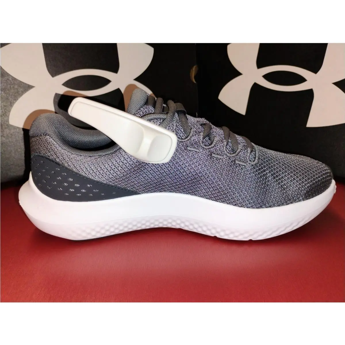 Under Armour shoes - Under Armour Surge - Surge - MKAIRLK1 - White 11
