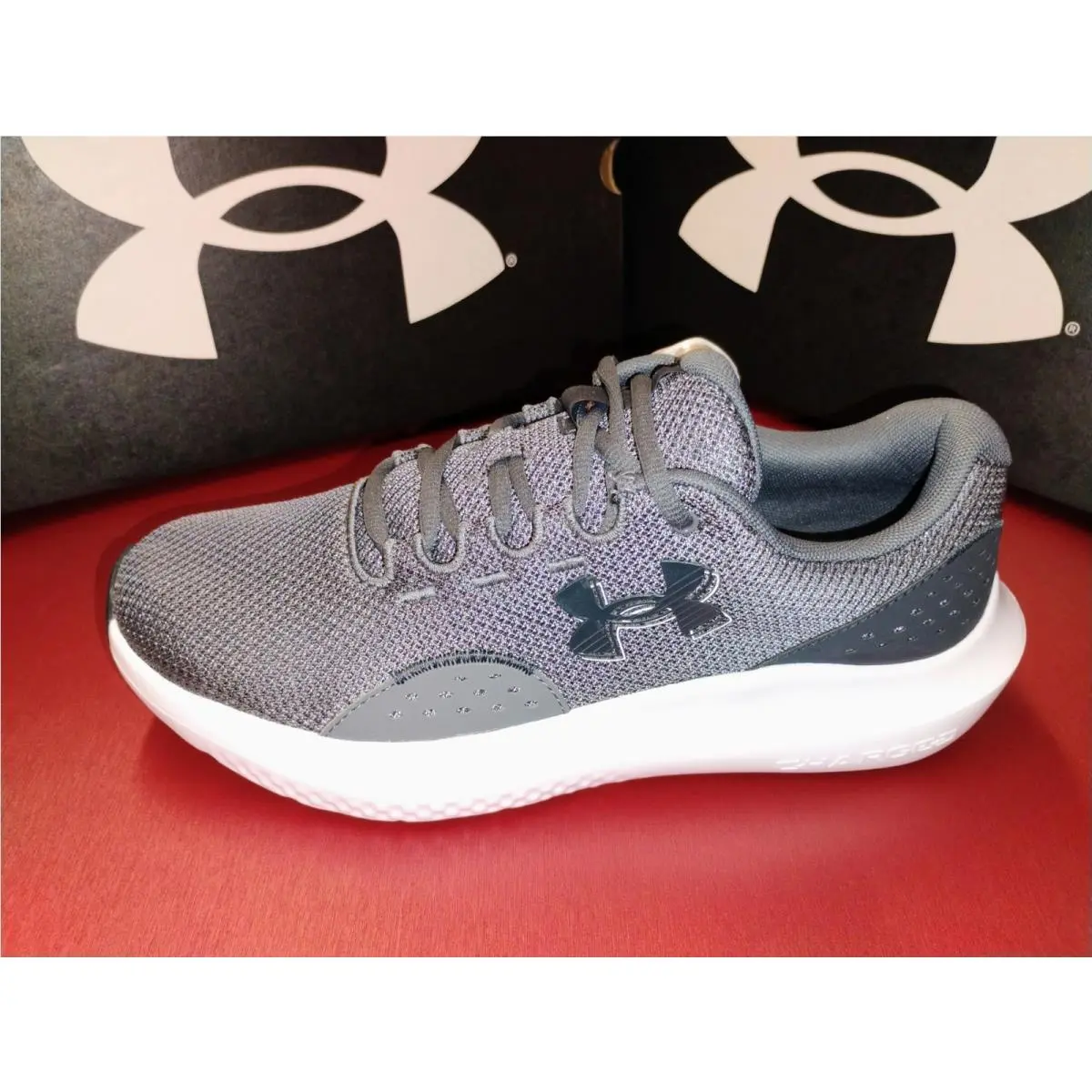 Under Armour shoes - Under Armour Surge - Surge - MKAIRLK1 - White 1