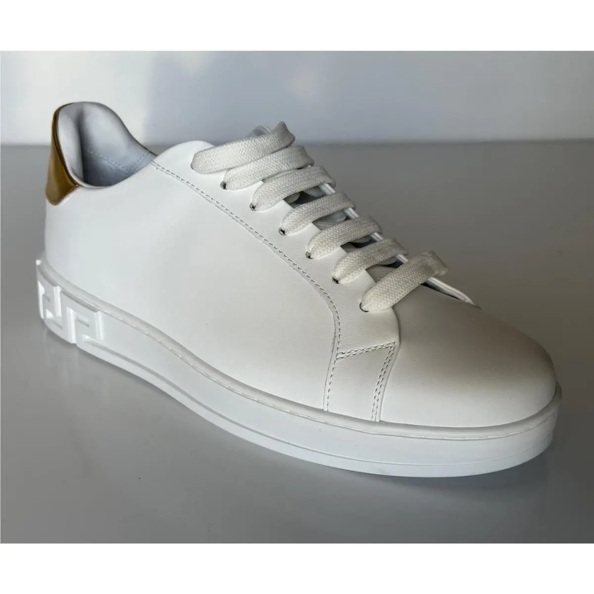 Versace Low Top Women`s White Leather Sneakers 9 US 39 Euro Made in Italy