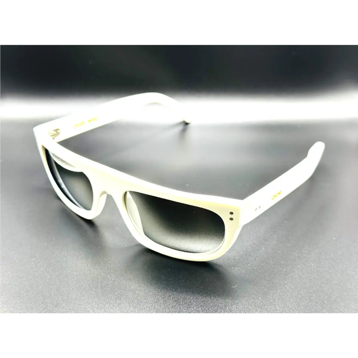 Celine CL40101I 21C White/grey Mirrored Unisex Sunglasses 56MM 20 140