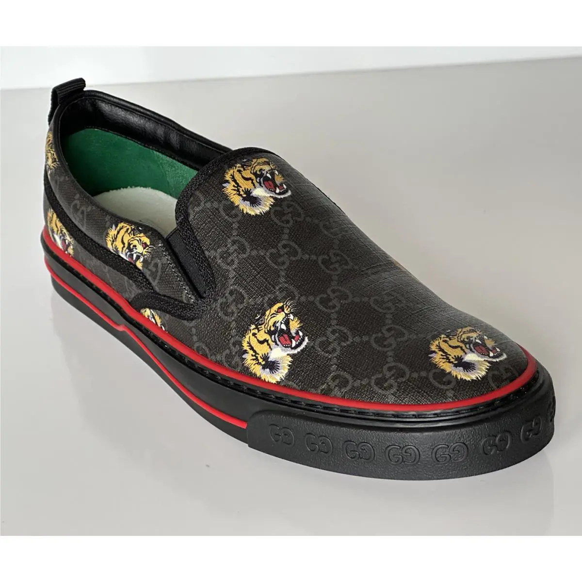 Gucci Men`s Low-top Tiger Black Canvas Sneakers 11.5 US Gucci 11 699971 IT