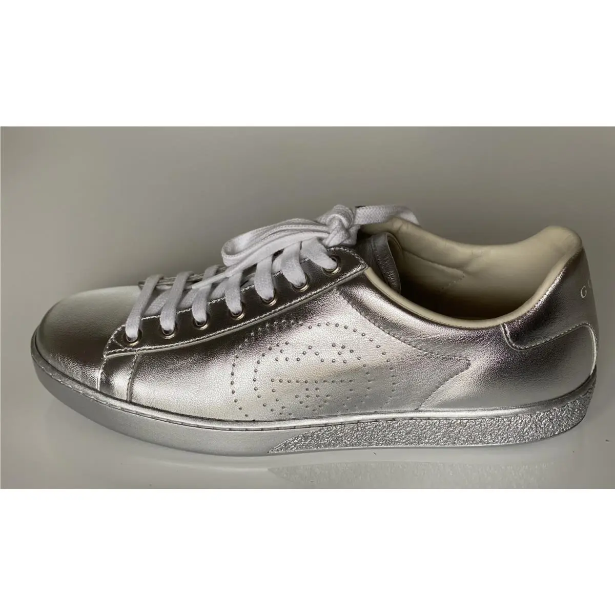 Gucci Ace Men`s Low-top Silver Sneakers 10.5 US Gucci 10 660266 Italy