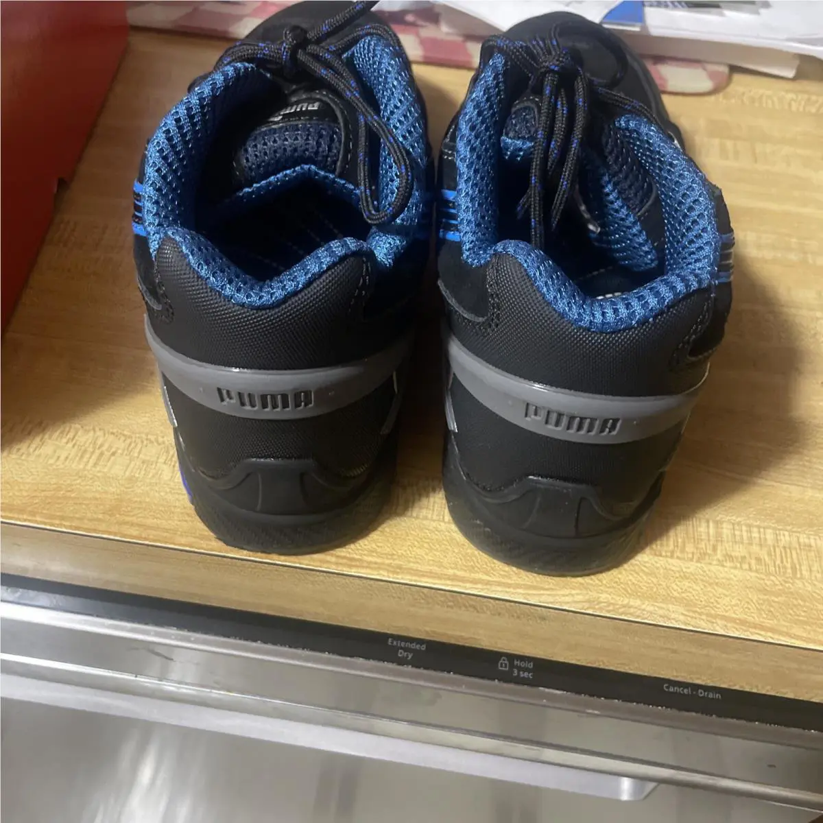 Puma shoes - Black 3