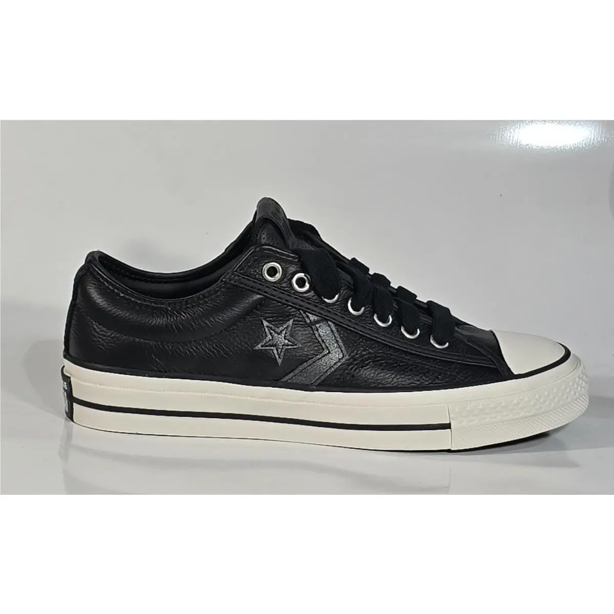 Converse Men`s Star Player 76 Premium Leather Metallic Ortholite Insole Shoes