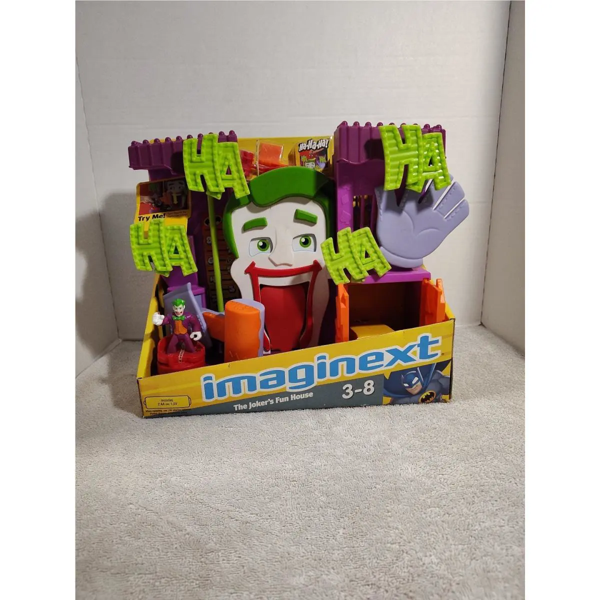 Imaginext DC Super Friends The Joker`s Fun House