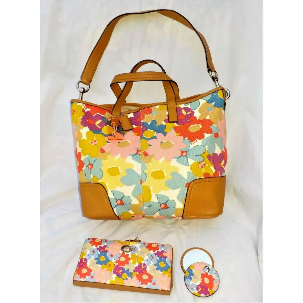 Coach Hadley Floral Print Duffle Tote Bag 28287 Accordion Wallet Mirror