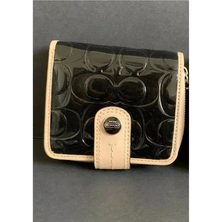 Coach Women`s Wallet F49828 Sig Stripe Emb Patent Slim Medium Wallet Black