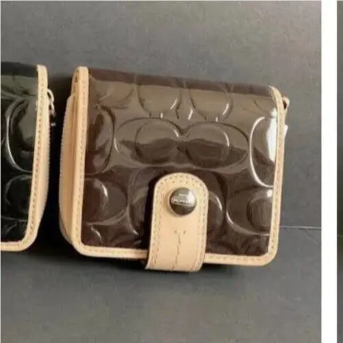 Coach Women Wallet F49828 Sig Stripe Emb Patent Slim Medium Wallet Brown/tan