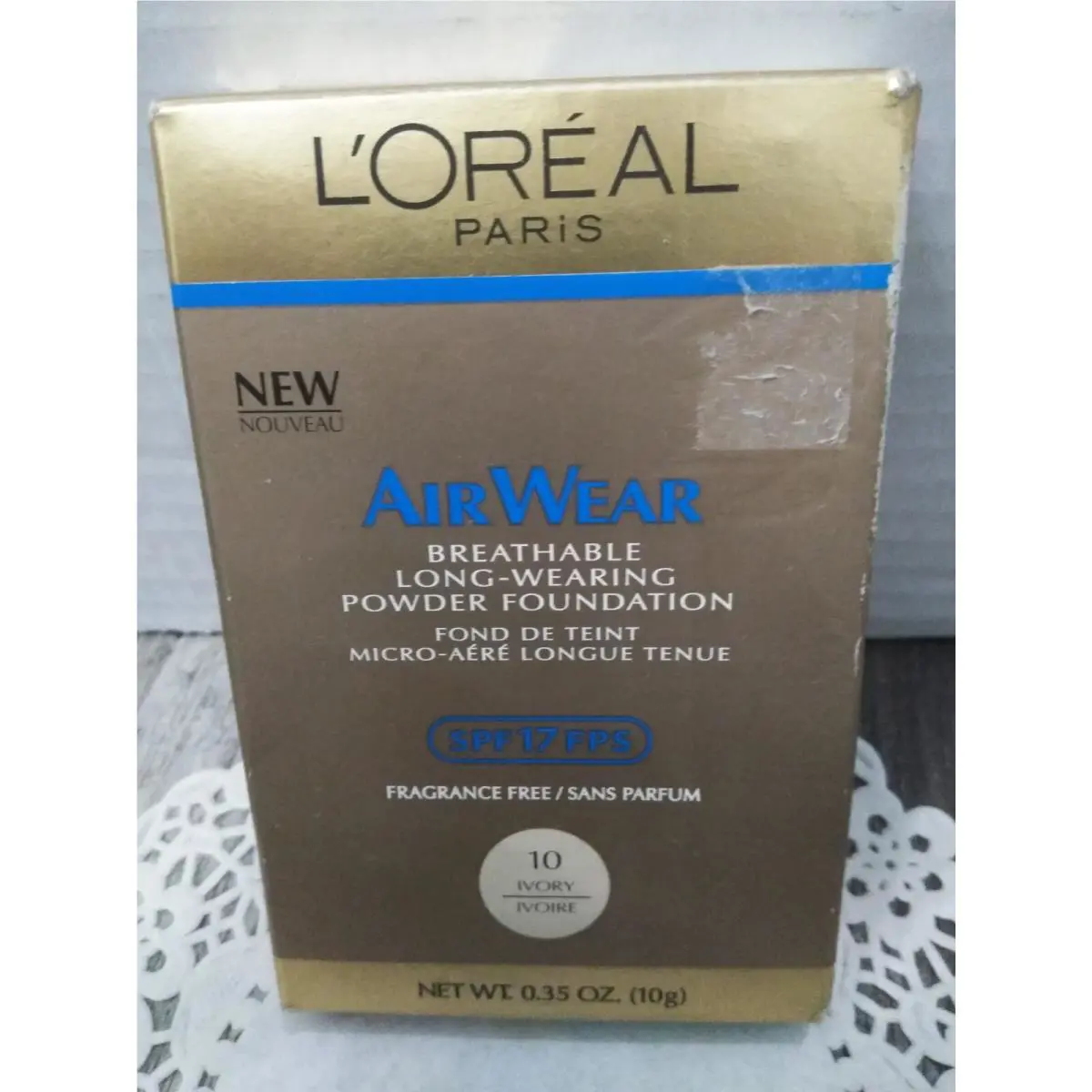 L`oréal L’oréal Airwear Breathable Long-wearing Powder Foundation Spf 17 Ivory 0.35 Oz