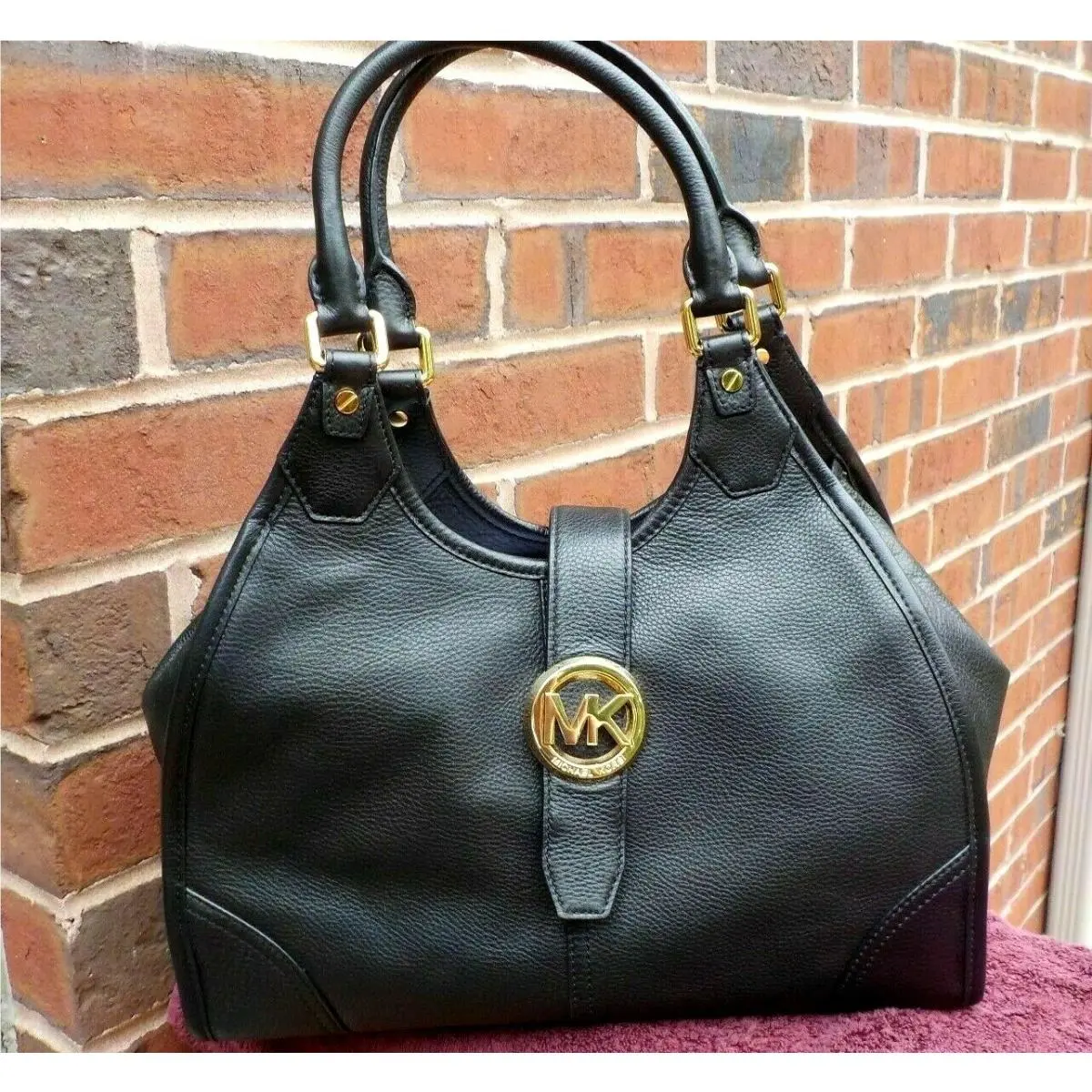 Hudson Large Leather Shoulder Bag Tote Black by Michael Kors