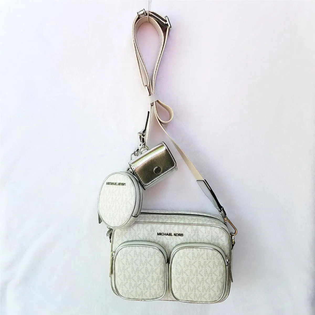 Michael Kors Jet Set Purse Medium Crossbody Silver Logo Print w/ Coin Wallet