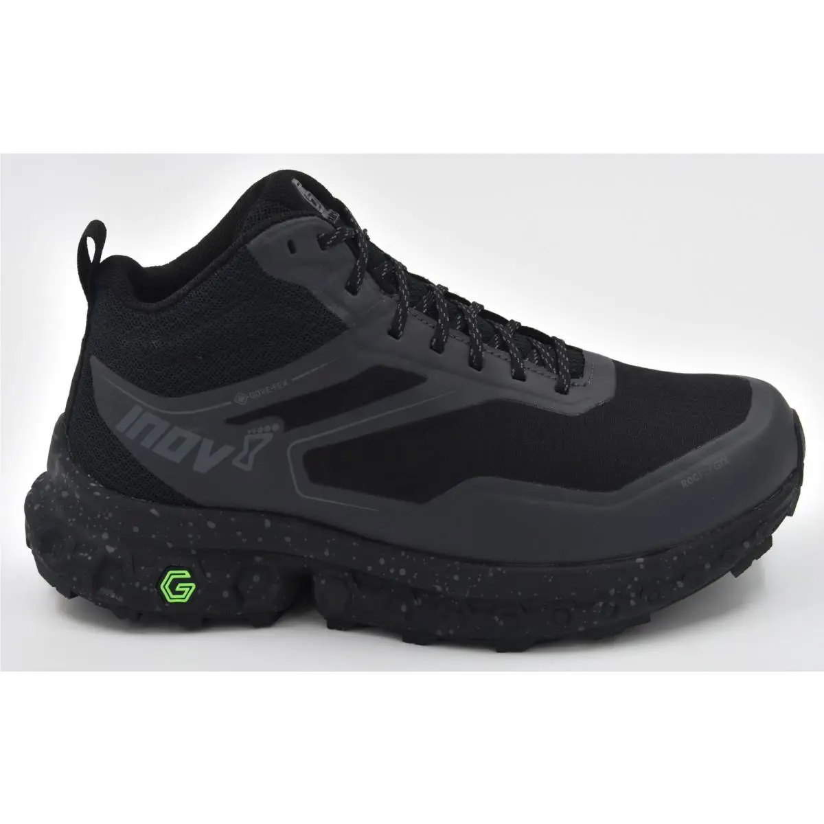 inov-8 shoes - Black 0