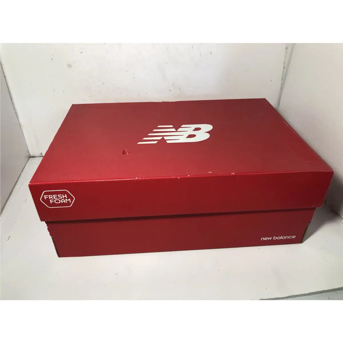 New Balance shoes - NEW BALANCE Fresh Foam Garoé - Red 2