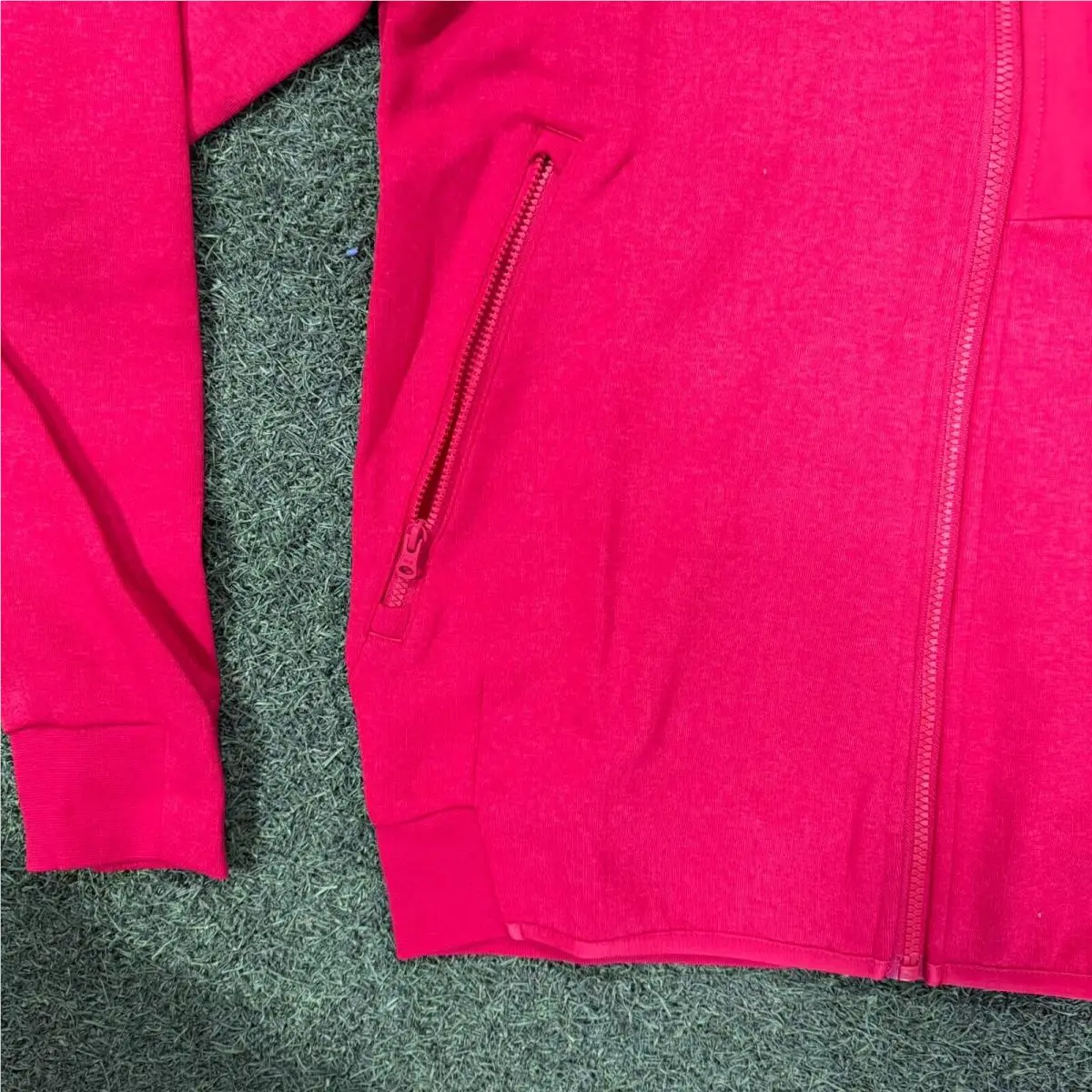 Adidas clothing - Red 8