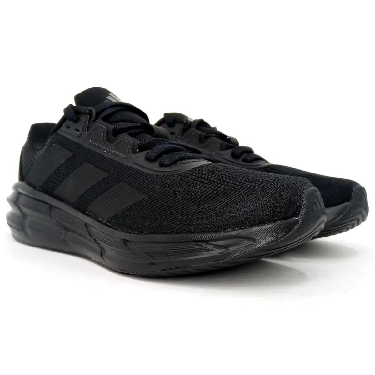 Adidas Men`s Questar 3 Running Sneakers Size 10 US