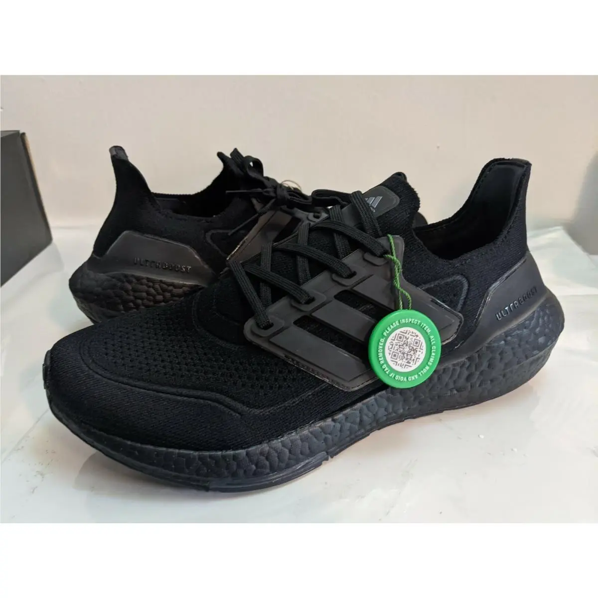 Men`s Adidas Ultraboost 21 Triple Black Size 9.5 FY0306 Running