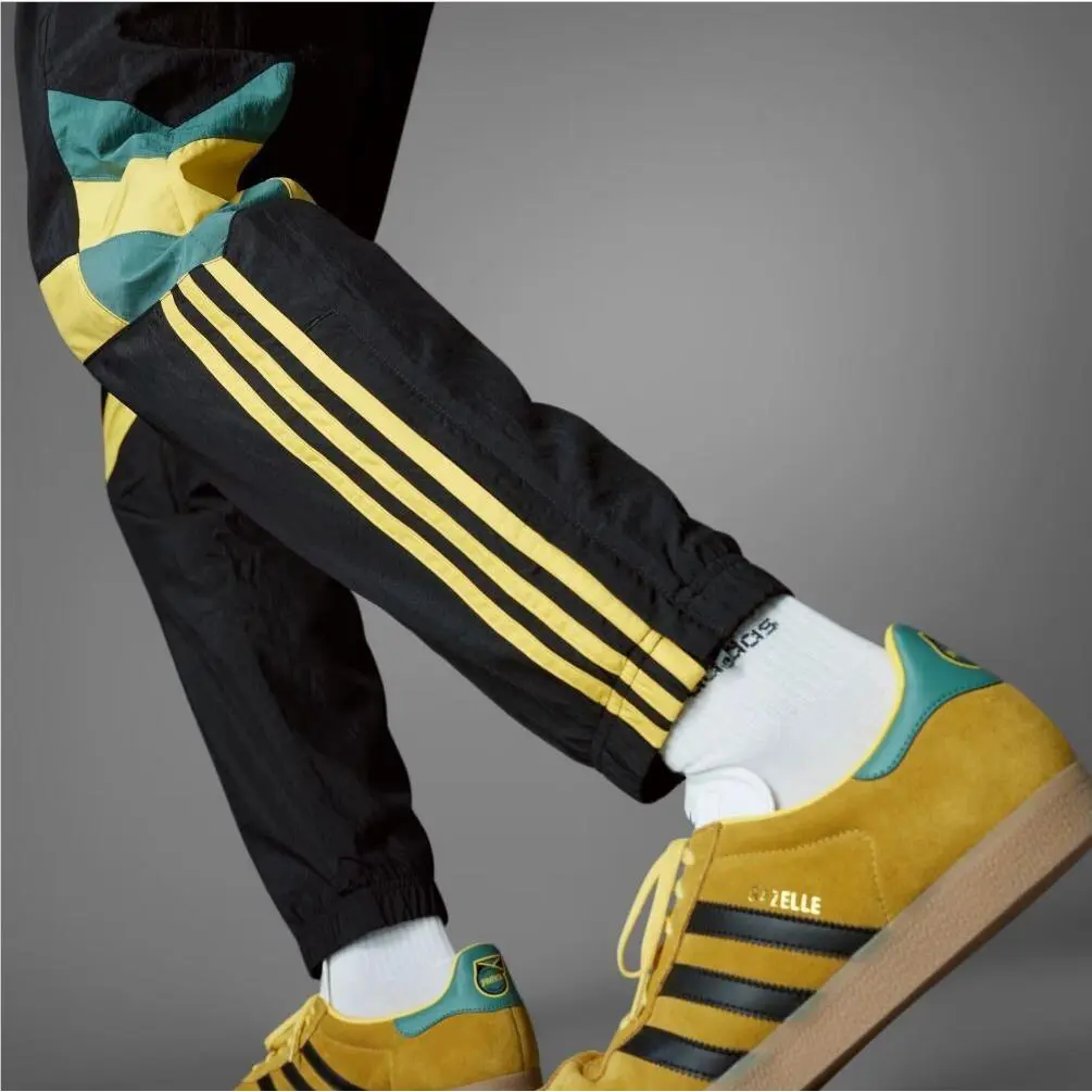 Adidas clothing - Black 3