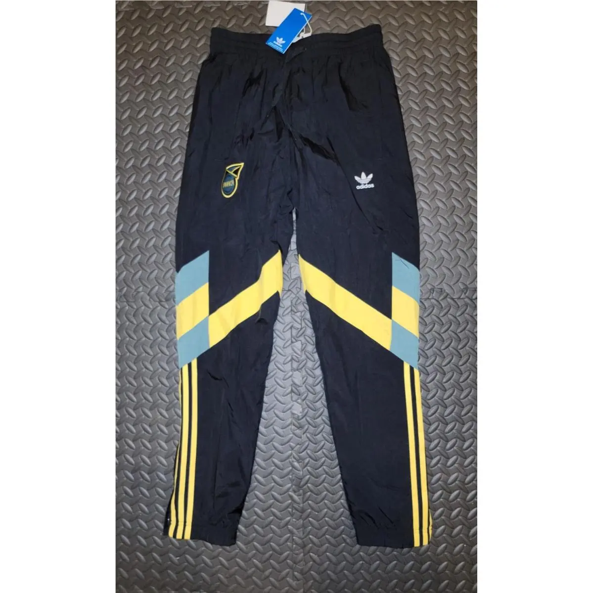 Adidas clothing - Black 5