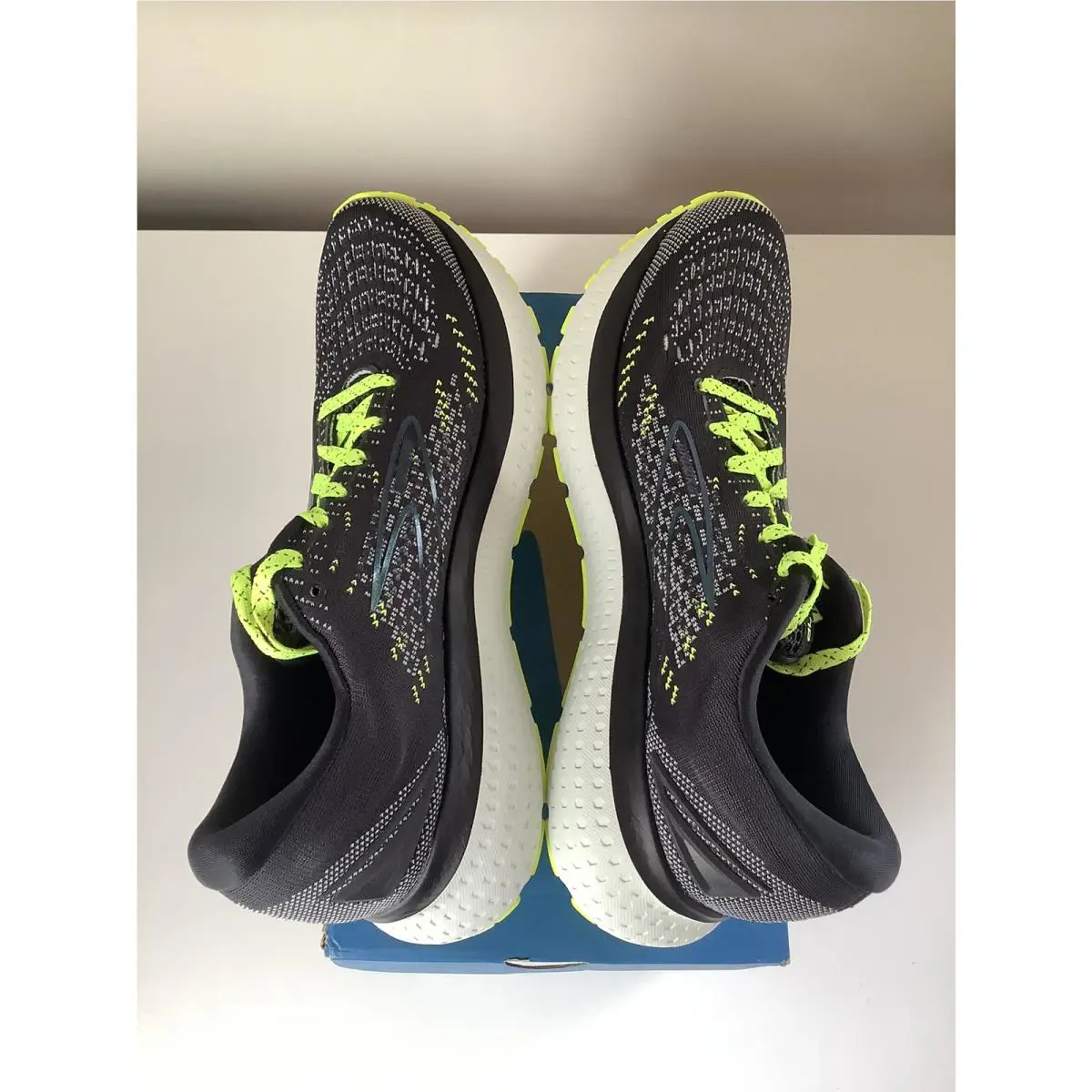 Brooks shoes - Brooks Glycerin 19 - Glycerin - Black 1