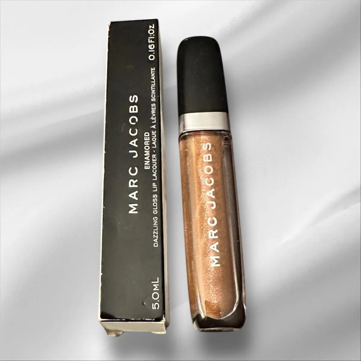 Marc Jacobs Enamored Dazzling Gloss Lip Lacquer 372 Electric Lites 0.16oz-NIB