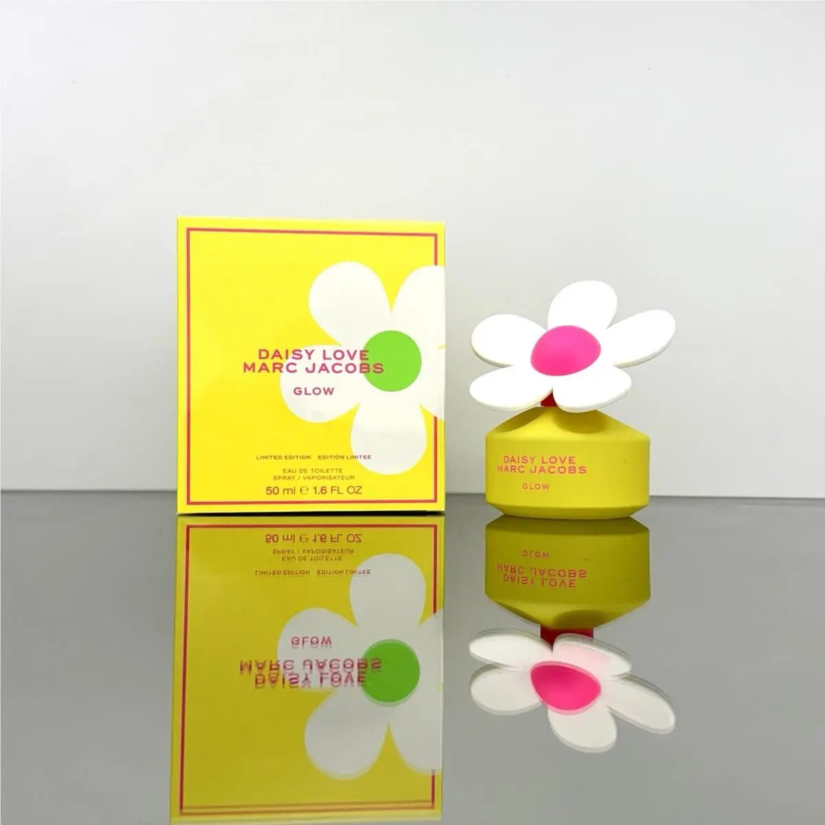 Marc Jacobs Daisy Love Glow Limit-edit For Women 1.6oz Edt Spr New-sealed BU43