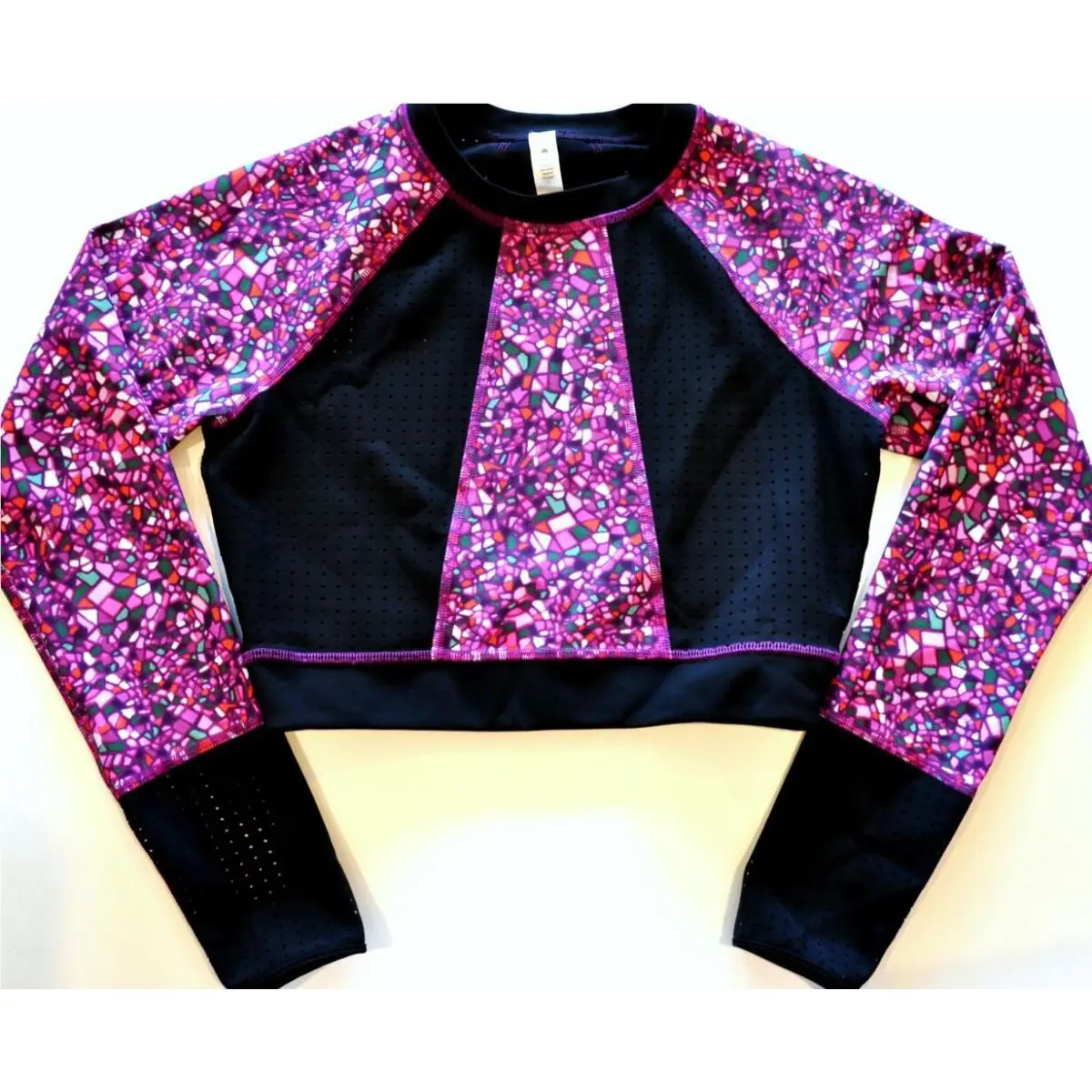 Lululemon clothing - Paradise Camo Multi Black, Code: PRSE/BLK 4