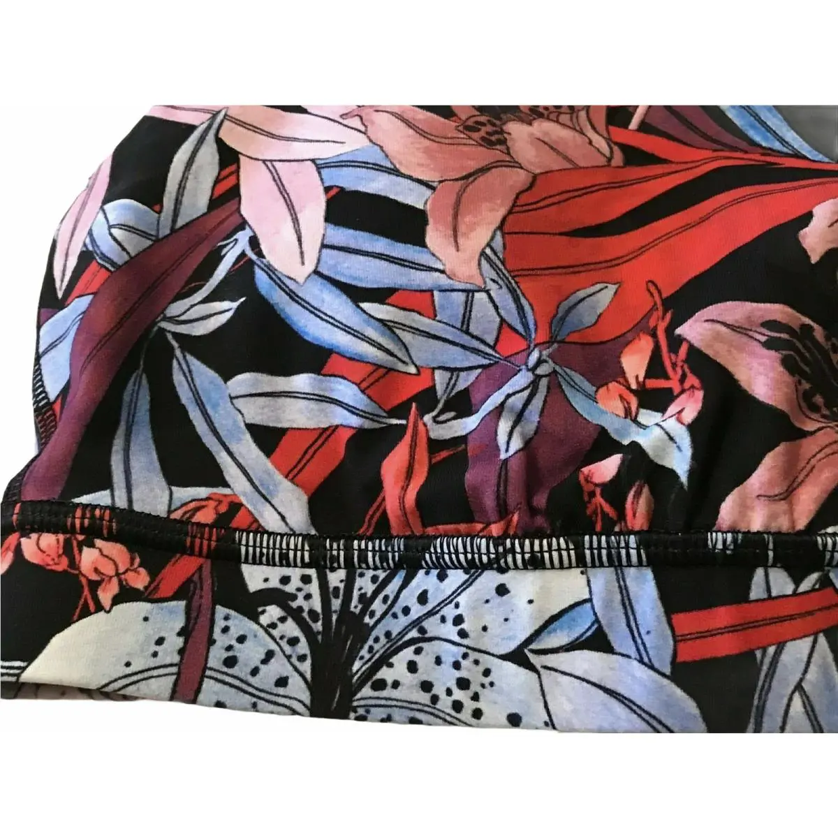 Lululemon clothing - Energy - Energy - Red 6