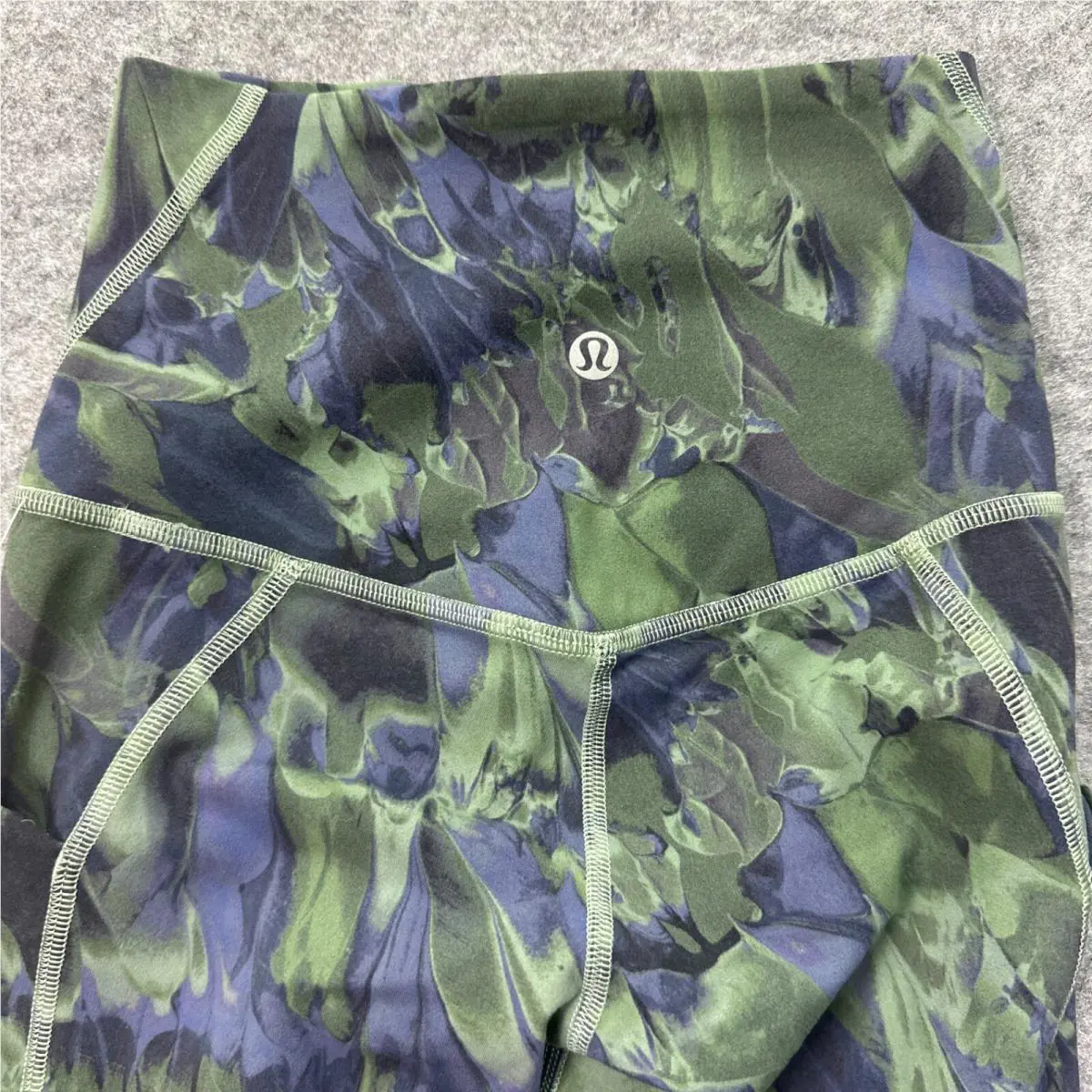 Lululemon clothing - Multicolor 4