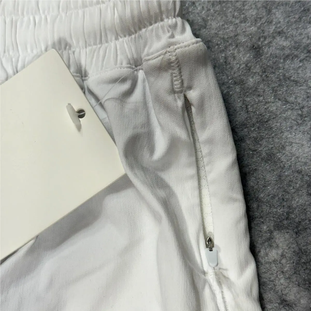 Lululemon clothing - White 2