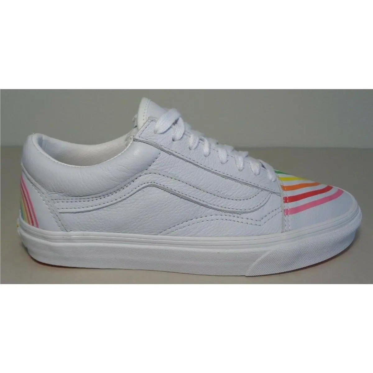 Vans shoes - Multicolor (UPC: 194902224616) 0