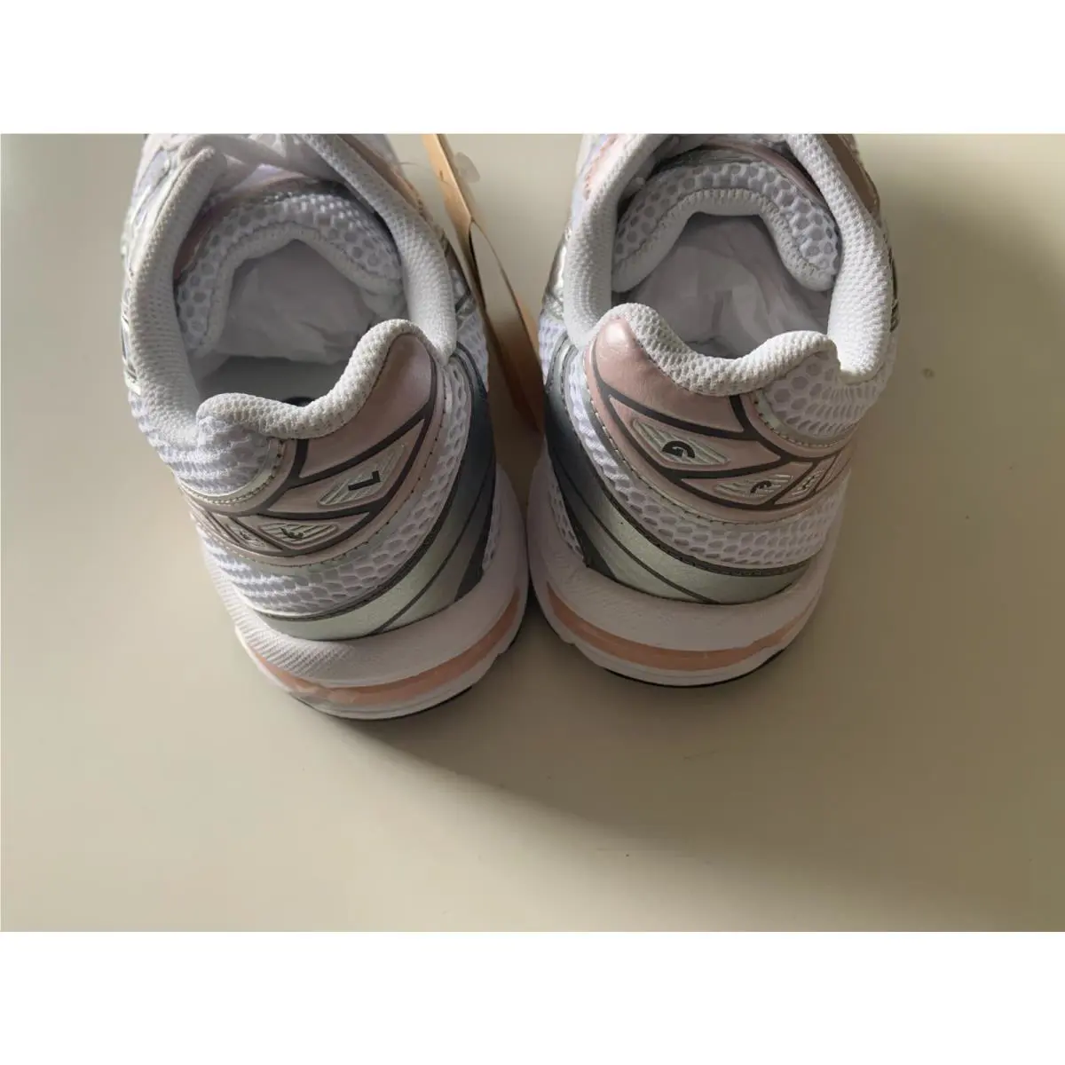 Asics shoes - Whte / Neutral Pink (UPC: 4550457735735) 9