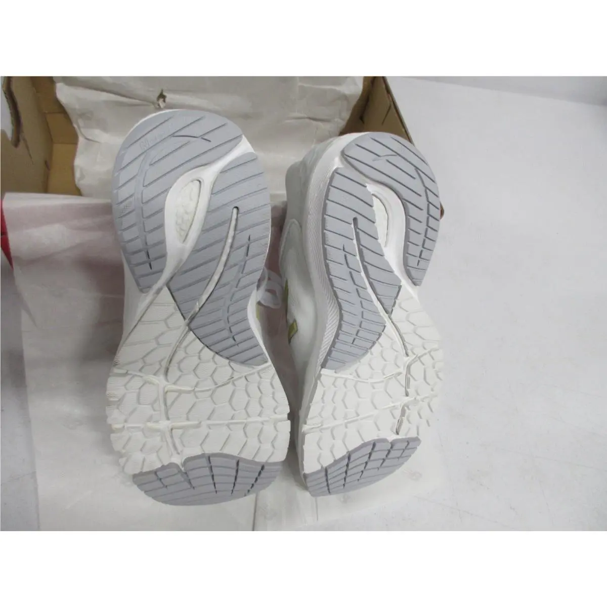 New Balance shoes - New Balance 860 - W860W11 - Ivory 6