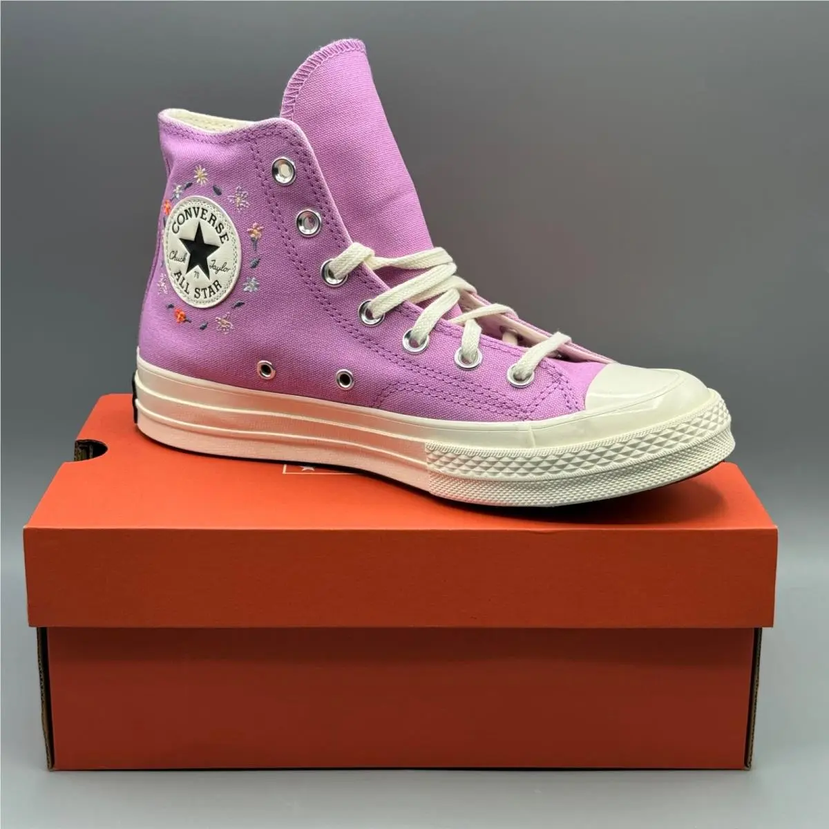 Converse Chuck 70 Women`s 6 Hi Top Sneakers Pink Little Flowers A11561F