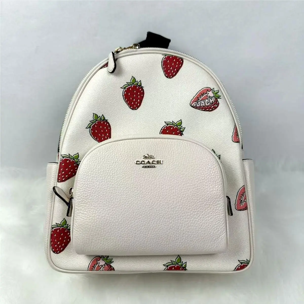Coach Court Backpack with Strawberry Print Style In Canvas/gold/chalk CAS94