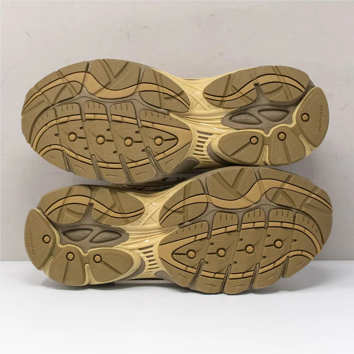 Saucony shoes - Saucony Progrid Omni 9 - Progrid Omni - S70869-2 - Beige (UPC: 195020739280) 2