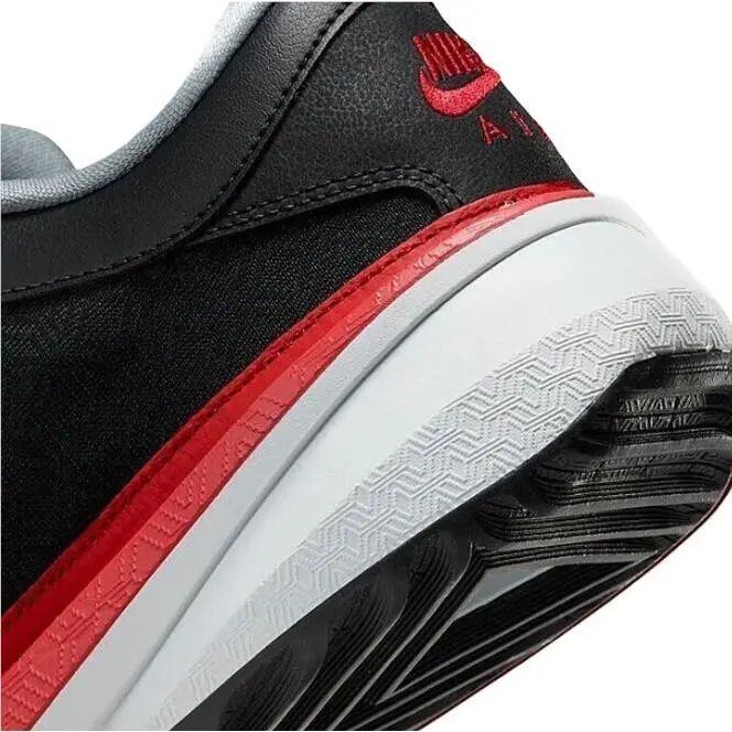 Nike shoes - Black/Red 9