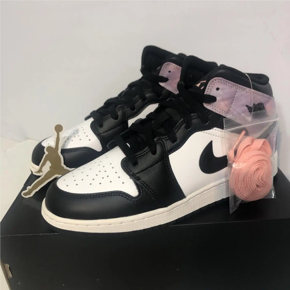 Nike shoes - Air Jordan 1 Mid SE - Multicolor 8