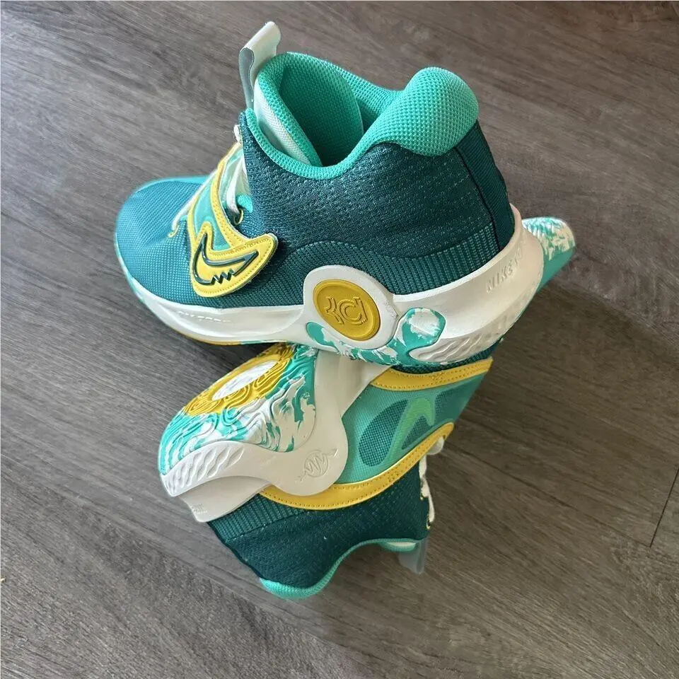 Nike shoes - Green 10