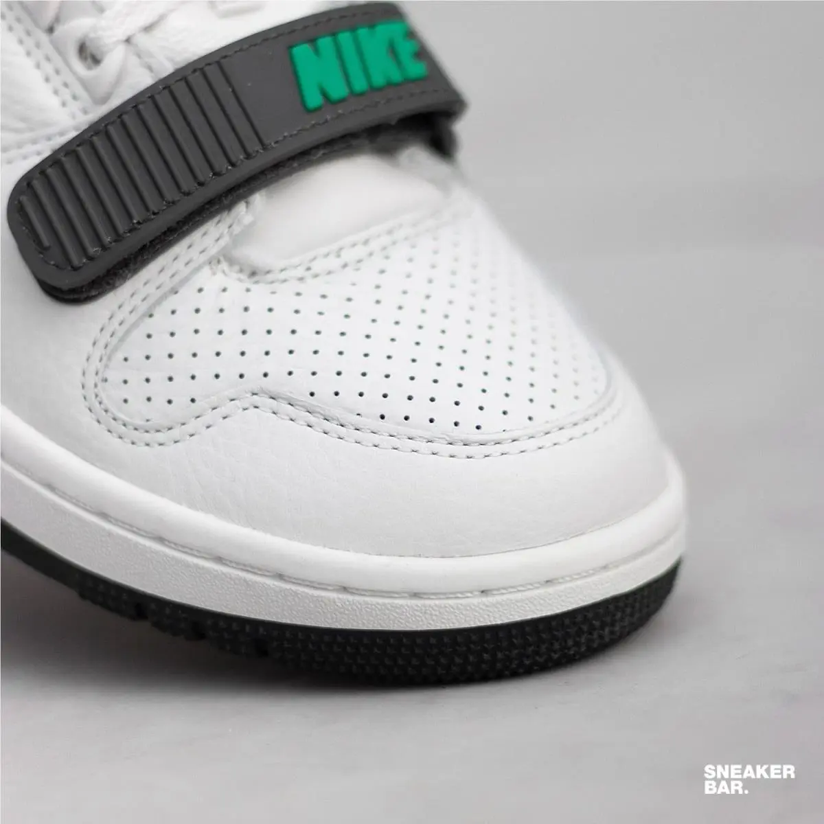 Nike shoes - Nike Air Alpha Force - Air Alpha Force - White 7