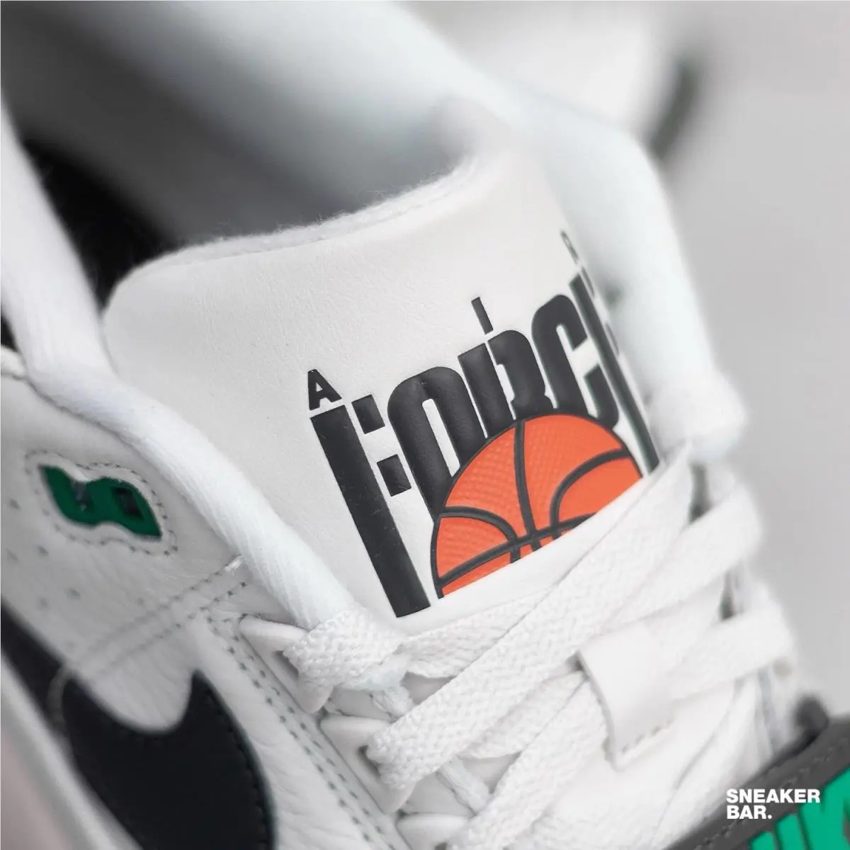Nike shoes - Nike Air Alpha Force - Air Alpha Force - White 4